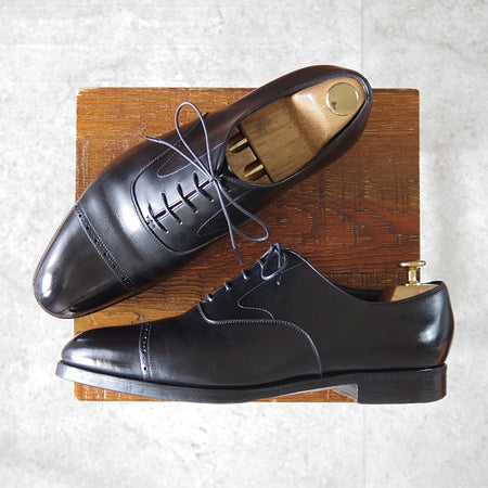 極上★エドワードグリーン 7.5E【現行定価20万円以上★Midford/82ラスト】パンチドキャップトゥ/カーフ/黒/メンズ/EDWARD GREEN★n099