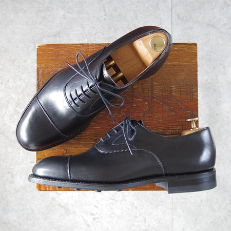 未使用★(英)チーニー 7F【定価¥92,400-★アルフレッド/ALFRED R】125ラスト/ストレートチップ/カーフ/黒/メンズ/CHEANEY★n837