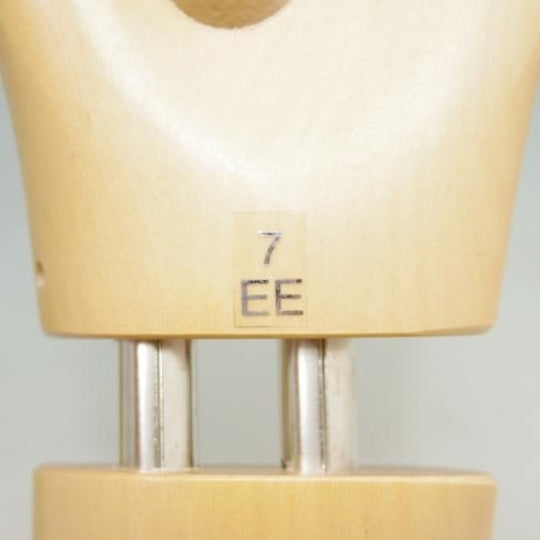 未使用★ジョンロブ 7EE【★純正シューツリー】木製シューキーパー/メンズ/JOHN LOBB★a219