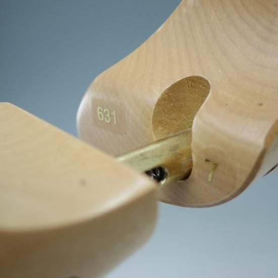 極美品★クロケット&ジョーンズ SIZE 7【★純正シューツリー/631】木製シューキーパー/メンズ/Crockett&Jones★a384