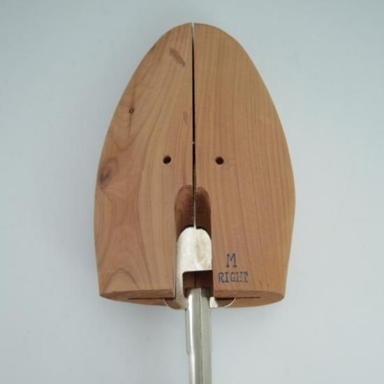 美品★木製シューツリー サイズM【★レッドシダー製】シューキーパー★a849