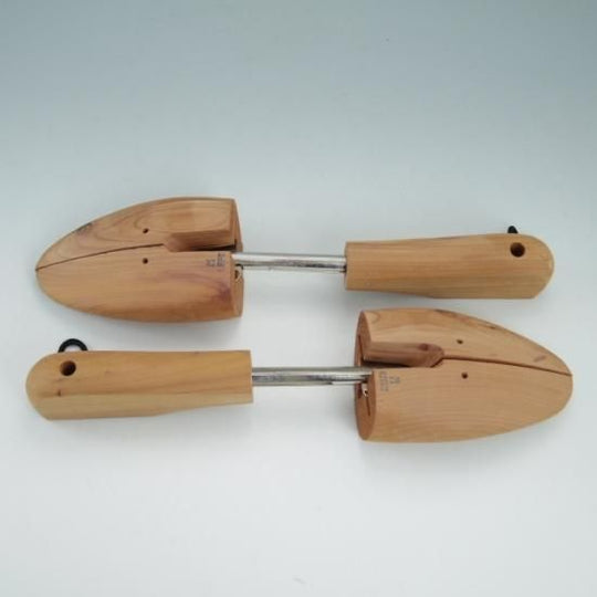 美品★木製シューツリー サイズM【★レッドシダー製】シューキーパー★a849