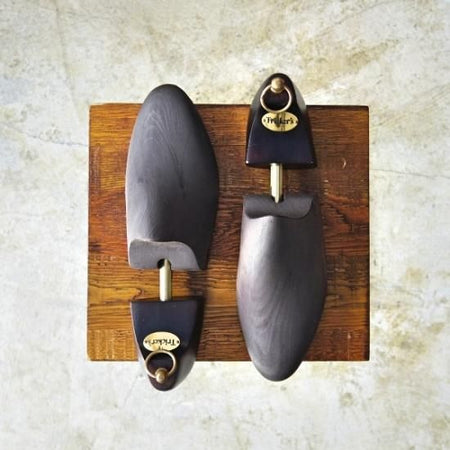 美品★トリッカーズ SIZE 7【★純正シューツリー/木製シューキーパー】Tricker's★b067