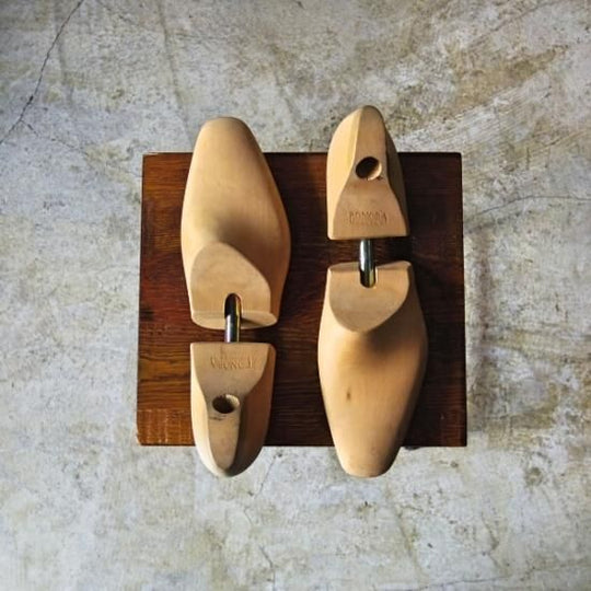 ★ボノーラ 8E【貴重★純正シューツリー】木製シューキーパー/2147/men's/メンズ/BONORA★b121