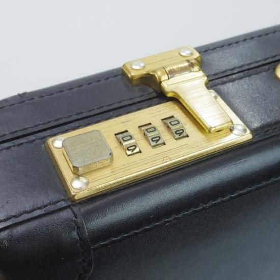 アタッシュケース　レザー アタッシュケース 革 おしゃれ かっこいい ビジネス 黒 メンズ 高級