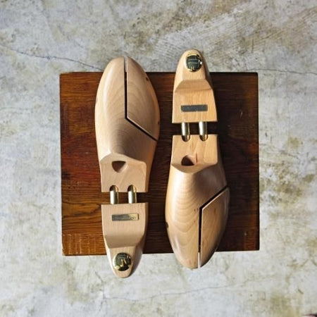 美品★ユナイテッドアローズ SIZE 42【★純正シューツリー/木製シューキーパー】UNITED ARROWS★b355