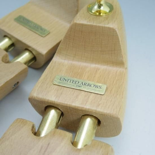 美品★ユナイテッドアローズ SIZE 42【★純正シューツリー/木製シューキーパー】UNITED ARROWS★b355