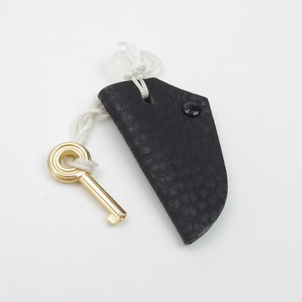 銀座タニザワ ダレスバッグ ビジネスバッグ A4収納可能 シボ革 ブラック 鍵 銀座タニザワ ダレスバッグ ビジネスバッグ A4収納可能 シボ革