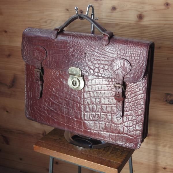 良好品 バーバリーズ シボ革 ブリーフケース ビジネスバッグ ボルドーレッド 楽天市場】バーバリー（ビジネスバッグ・ブリーフケース｜メンズ