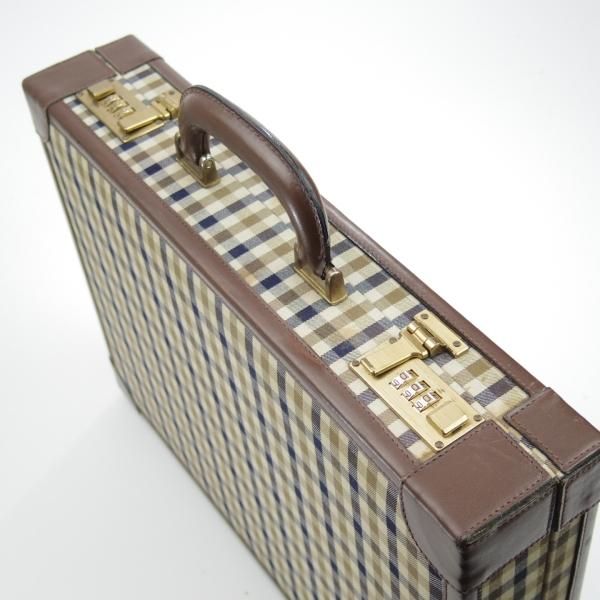アクアスキュータム ビジネスバッグ Aquascutum ／ アクアスキュータム 牛革 ブリーフケース 日本製