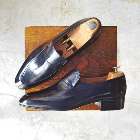 極上★(伊)アルティオリ SIZE 9.5【定価15万円以上★センターエラスティック】黒/スリッポン/カーフ/ARTIOLI★c882