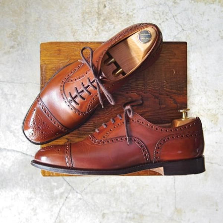 美品★チャーチ 80F/UK8【★ディプロマット/DIPLOMAT/4都市ロゴ】ネバダカーフ/WALNUT/ウォルナット/茶/セミブローグ/Church's★c884