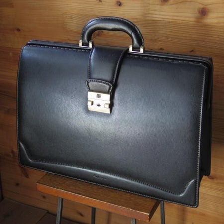 美品★アクアスキュータム/Aquascutum【★ダレスバッグ】メンズ ビジネス バッグ/レザー ブリーフケース/黒★N5281
