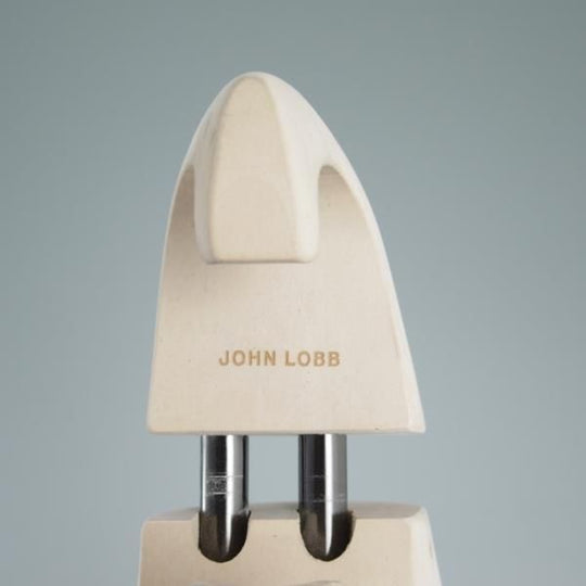 極上★ジョンロブ 8E【定価￥21,600-★純正シューツリー/現行ロゴ】木製シューキーパー/メンズ/JOHN LOBB★d312