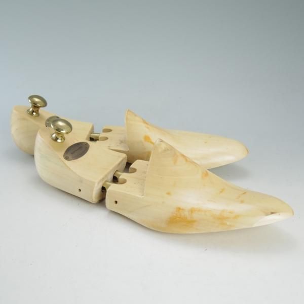 極上★エドワードグリーン UK8.5【★純正シューツリー/32ラスト】木製シューキーパー/メンズ/EDWARD GREEN★d573