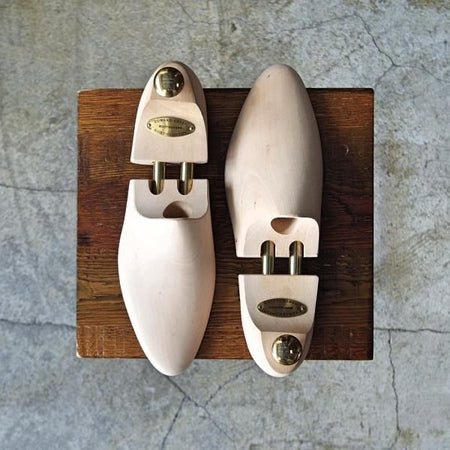 極上★エドワードグリーン UK7.5程度【定価￥20,520-★純正シューツリー】木製シューキーパー/メンズ/EDWARD GREEN★d711