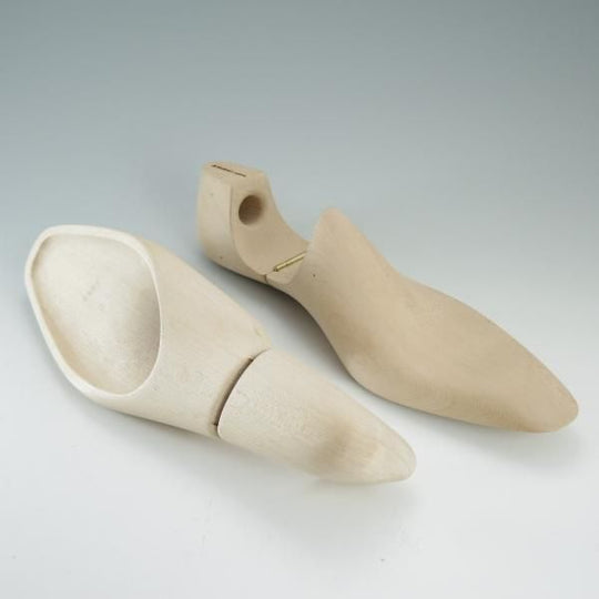 美品★(東欧)サンクリスピン 9E【定価￥21,600-★純正シューツリー】木製シューキーパー/メンズ/Saint Crispin's★d825