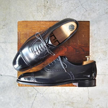美品★(英)チーニー 6.5E【定価￥74,520-★クォーターブローグ/ROGER】6184ラスト/カーフ/黒/メンズ/CHEANEY★d922