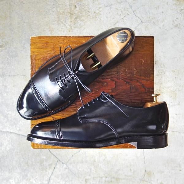 極上★(英)チーニー 8F【定価￥63,720-★ASTWELL/1886ラスト】パンチドキャップトゥ/カーフ/黒/メンズ/CHEANEY★e044