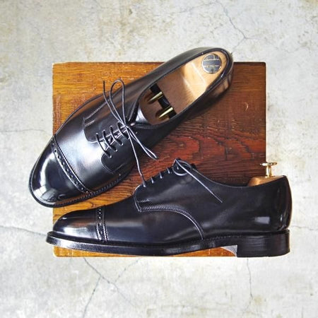 極上★(英)チーニー 8F【定価￥63,720-★ASTWELL/1886ラスト】パンチドキャップトゥ/カーフ/黒/メンズ/CHEANEY★e044