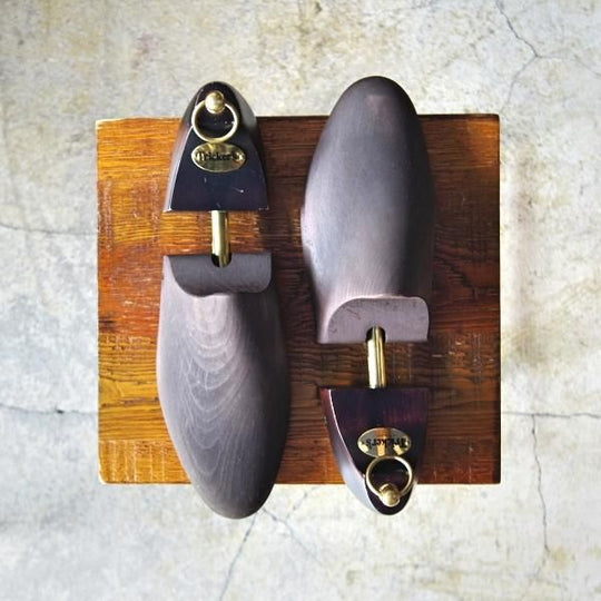 極上★トリッカーズ SIZE 7【定価￥18,360-★純正シューツリー】木製シューキーパー/メンズ/Tricker's★e173