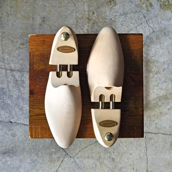 極上★エドワードグリーン UK7.5程度【定価￥20,520-★純正シューツリー】木製シューキーパー/メンズ/EDWARD GREEN★e368