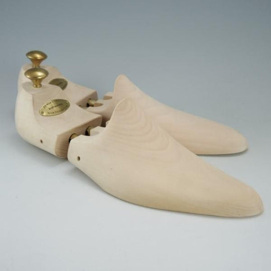 極上★エドワードグリーン UK7.5程度【定価￥20,520-★純正シューツリー】木製シューキーパー/メンズ/EDWARD GREEN★e377