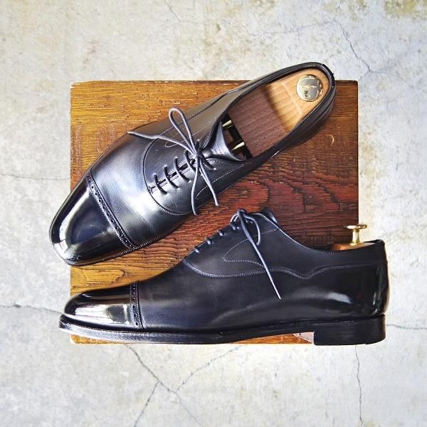 【GRENSON グレンソン】パンチドキャップトゥウ ビジネス ブラック 黒 美品☆(英)グレンソン 8D【最上級☆マスターピース/パンチド