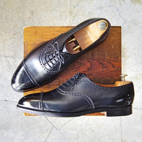 極上★ジョンロブ 8.5E【貴重★DARBYラスト/PARISロゴ時代の製品/SEYMOUR】セミブローグ/カーフ/黒/メンズ/旧ロゴ/JOHN LOBB★f377