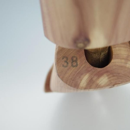 極上★スレイプニル/トラディショナル SIZE 38【★木製シューツリー/シダーウッド】シューキーパー/メンズ/Sleipnir★f686