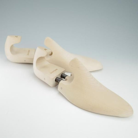 極美品★ジョンロブ 7E【定価￥22,000-★純正シューツリー/STANDARD】木製シューキーパー/メンズ/JOHN LOBB★f949