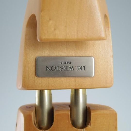 美品★J.M.ウェストン SIZE 8【定価￥15,400-★純正シューツリー/032M/ハントダービー】木製シューキーパー/Weston/ウエストン★f997