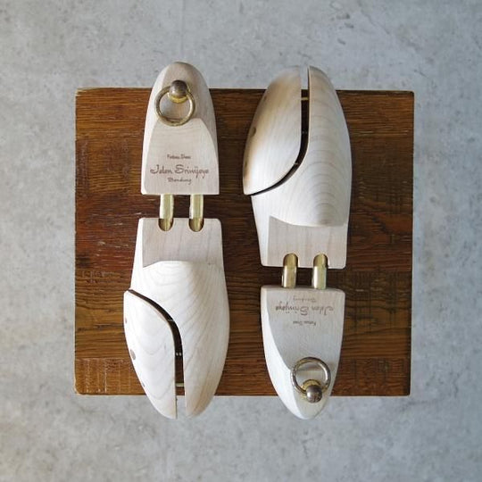 ★ジャランスリワヤ SIZE 40/41【★純正シューツリー】木製シューキーパー/メンズ/JALAN SRIWIJAWA★g530