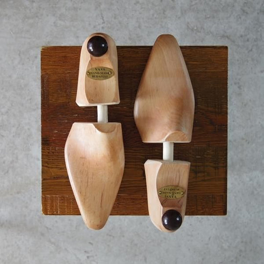 極上★(東欧)VASS/ヴァーシュ SIZE 39【貴重★純正シューツリー】木製シューキーパー/メンズ★g685