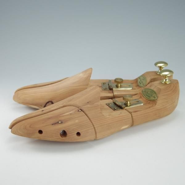 極上★コロンブス SIZE 42【定価￥8,250-★HGレッドシダーシューツリー/ネジ式】木製シューキーパー/メンズ/COLUMBUS★g800
