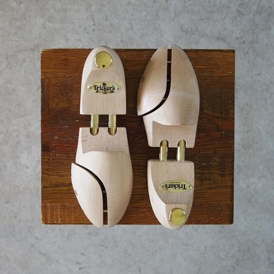 極美品★トリッカーズ SIZE 5.5/6【★純正シューツリー】木製シューキーパー/メンズ/Tricker's★g809
