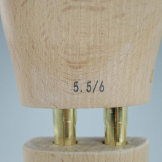 極美品★トリッカーズ SIZE 5.5/6【★純正シューツリー】木製シューキーパー/メンズ/Tricker's★g809