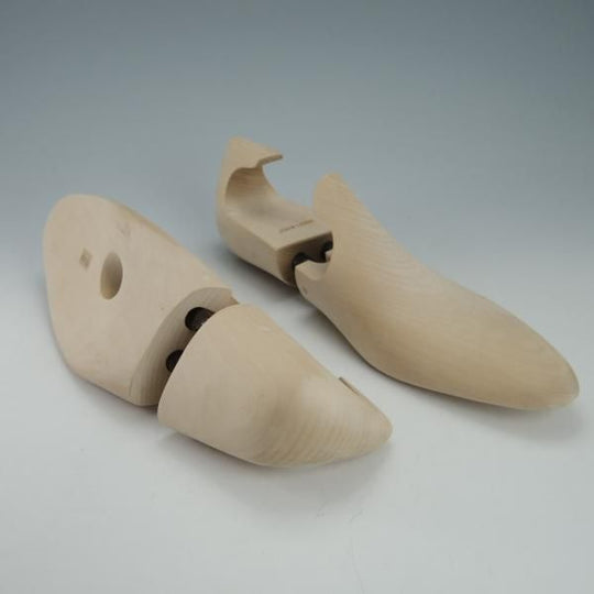 極美品★ジョンロブ 8E【定価￥22,000-★純正シューツリー/STANDARD】木製シューキーパー/メンズ/JOHN LOBB★g811