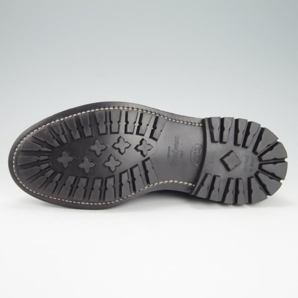 未使用★トリッカーズ SIZE 8【定価￥84,700-★バートン同系モデル/コマンドソール】KESWICK/M7292/カーフ/紺/短靴/Tricker's★g964