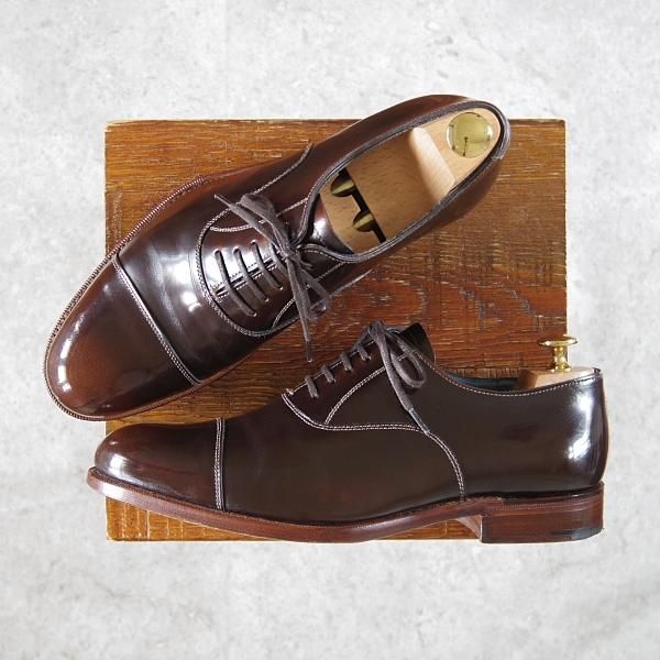 ☆極美品☆ GRENSON グレンソン セミブローグ 革靴 英国製 華麗なるギャツビーに衣装を提供した英国靴の老舗「グレンソン
