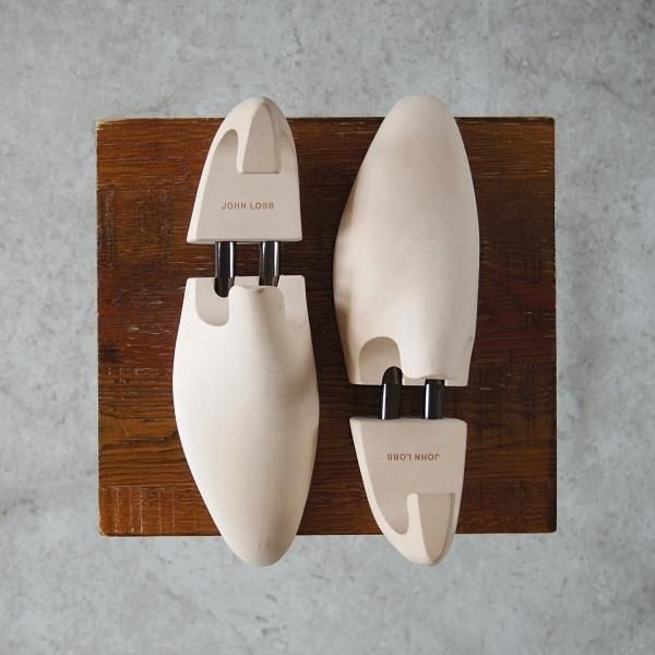 美品★ジョンロブ 5E【定価￥22,000-★純正シューツリー/STANDARD】木製シューキーパー/メンズ/JOHN LOBB★h076