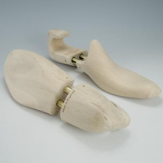 極上★チーニー 6.5F【定価￥16,500-★純正シューツリー/125ラスト】木製シューキーパー/メンズ/CHEANEY★h077