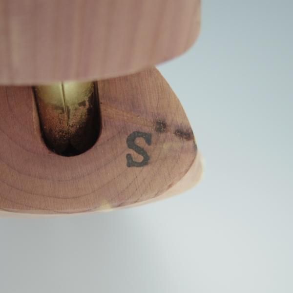 ★スレイプニル/ヨーロピアン Sサイズ【定価￥6,600-★木製シューツリー/シダーウッド】シューキーパー/メンズ/Sleipnir★h151