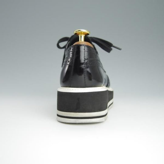 極上★プラダ(レディース) SIZE 37.5【同系モデル定価￥118,800-★フルブローグ/黒】ポリッシュレザー/シューズ/PRADA★h160