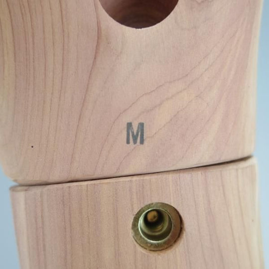 ★DONOK/ダナック Mサイズ【定価￥6,380-★ヒンジ式シューツリー】木製シューキーパー/メンズ★h206