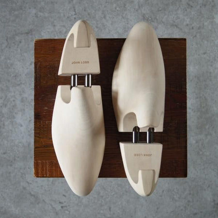美品★ジョンロブ 9E【定価￥22,000-★純正シューツリー/STANDARD】木製シューキーパー/メンズ/JOHN LOBB★h354