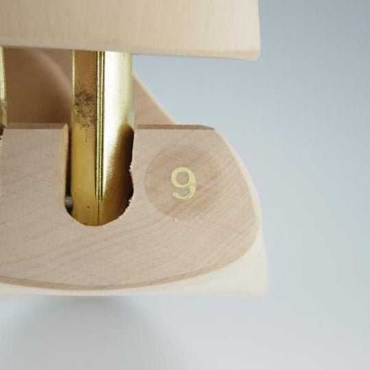 極上★クロケット&ジョーンズ SIZE 9【定価￥15,400-★純正シューツリー】木製シューキーパー/メンズ/Crockett&Jones★h703