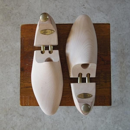 極上★エドワードグリーン 9.5E【定価￥20,900-★純正シューツリー/32ラスト】木製シューキーパー/メンズ/EDWARD GREEN★h824