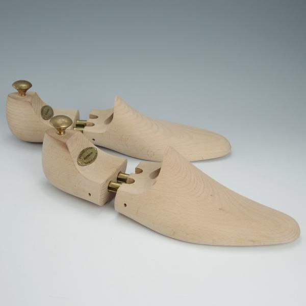 極上★エドワードグリーン 9.5E【定価￥20,900-★純正シューツリー/32ラスト】木製シューキーパー/メンズ/EDWARD GREEN★h824