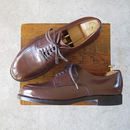 ★オールデン 8D【同系モデル定価￥114,400-★モディファイドラスト/BEAMS別注】54302/Vチップ/カーフ/濃茶/ビームス/Alden★i126